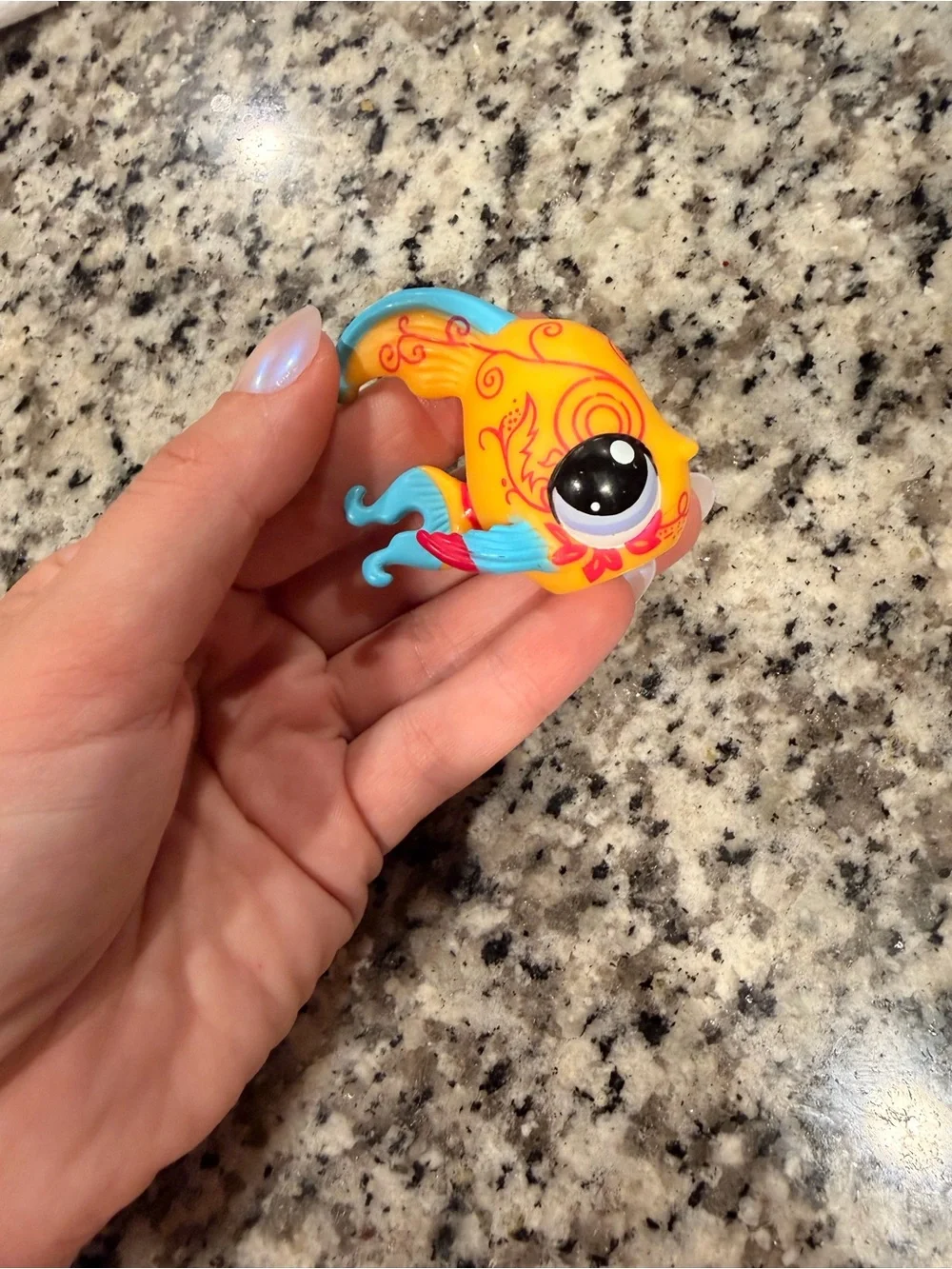 Littlest Pet Shop Orange and Blue Fish Figure